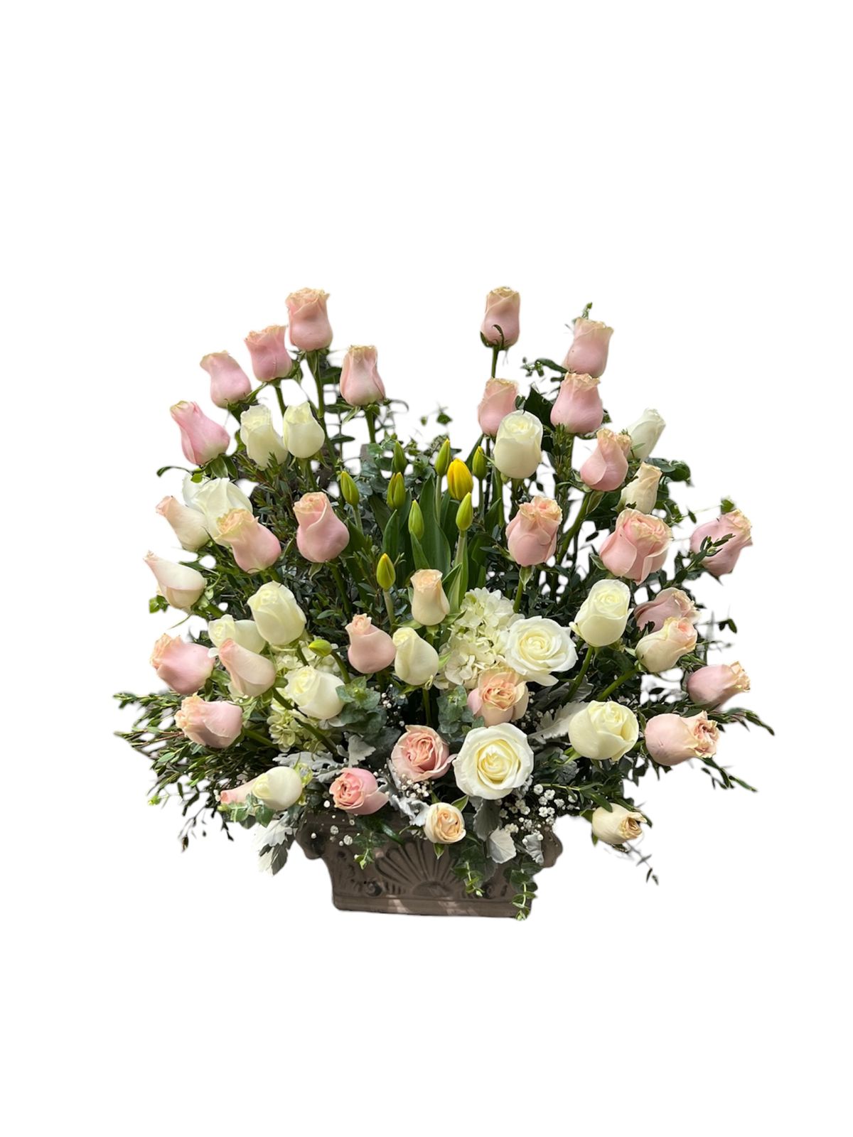 Arreglo floral de rosas con tulipanes 