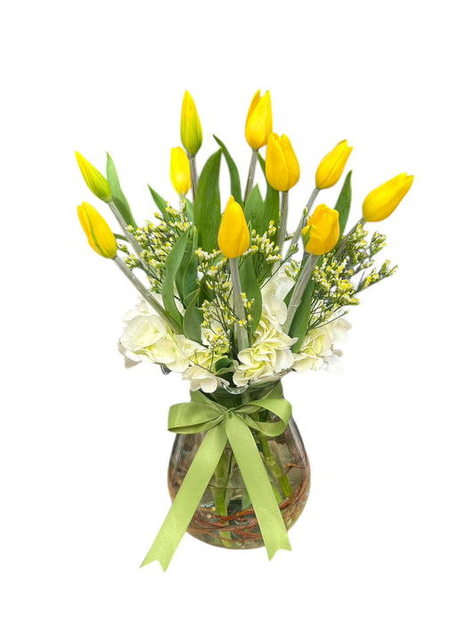 Florero de tulipanes